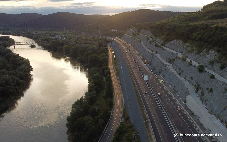 2025 ar putea fi anul autostrăzilor în România. Câți kilometri de autostradă vor fi deschiși și în ce regiuni