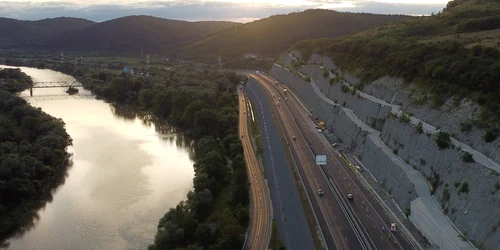 Autostrada Lugoj   Deva, dealul liliecilor din nou în șantier  Foto Daniel Guță ADEVĂRUL (6) JPG