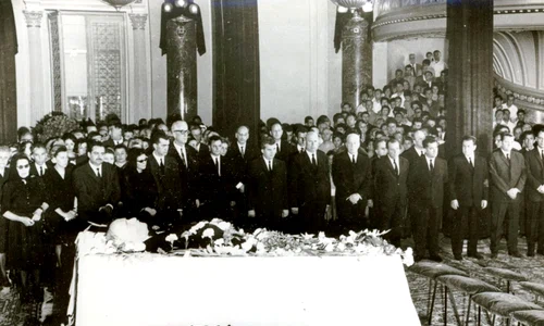 ceausescu garda arghezi jpg