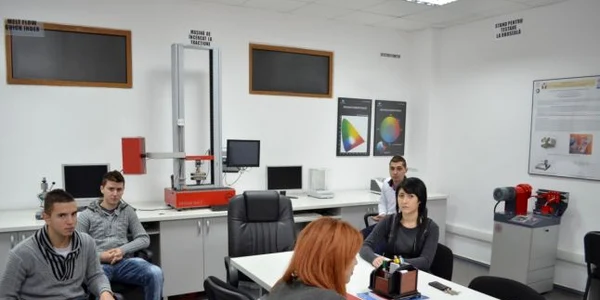 studenti polimeri materiale compozite Galati