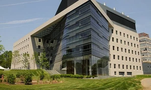 Capcana cu parfum de Nobel jpeg