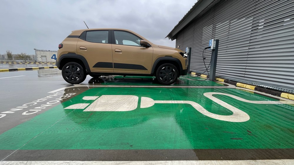 TEST DRIVE Dacia Spring, o electrică de top cu haine noi