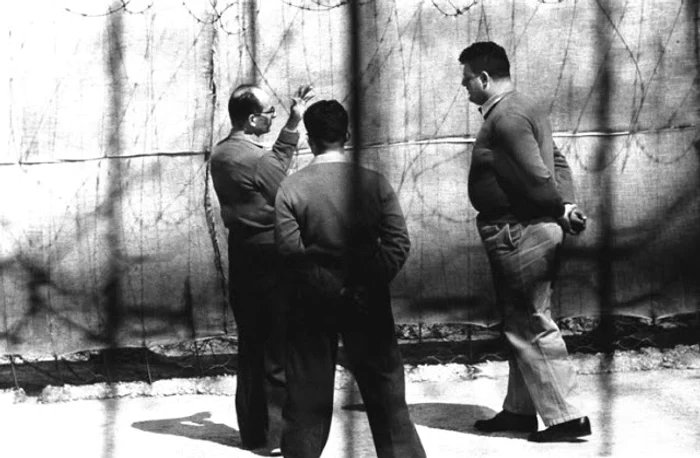 rare photos of adolf eichmann awaits trial in israel 1961 10 jpg jpeg