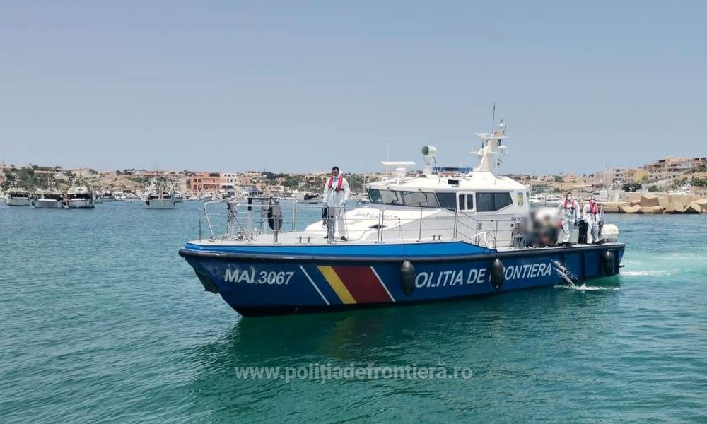 Două nave ale Gărzii de Coastă au revenit acasă după ce au participat la salvarea a 3.000 de persoane pe Marea Mediterană FOTO VIDEO