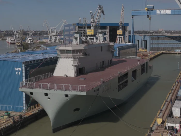 Portavionul din Galați/FOTO: Captură video Youtube/Defense Romania