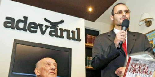 Neagu Djuvara (stânga) şi George Rădulescu, la lansarea volumului editat de Adevărul Holding