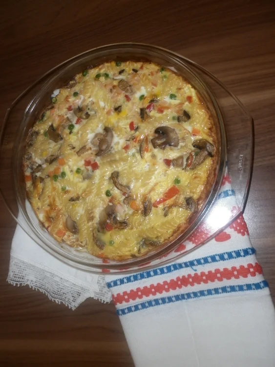 
    Fritatta cu paste  