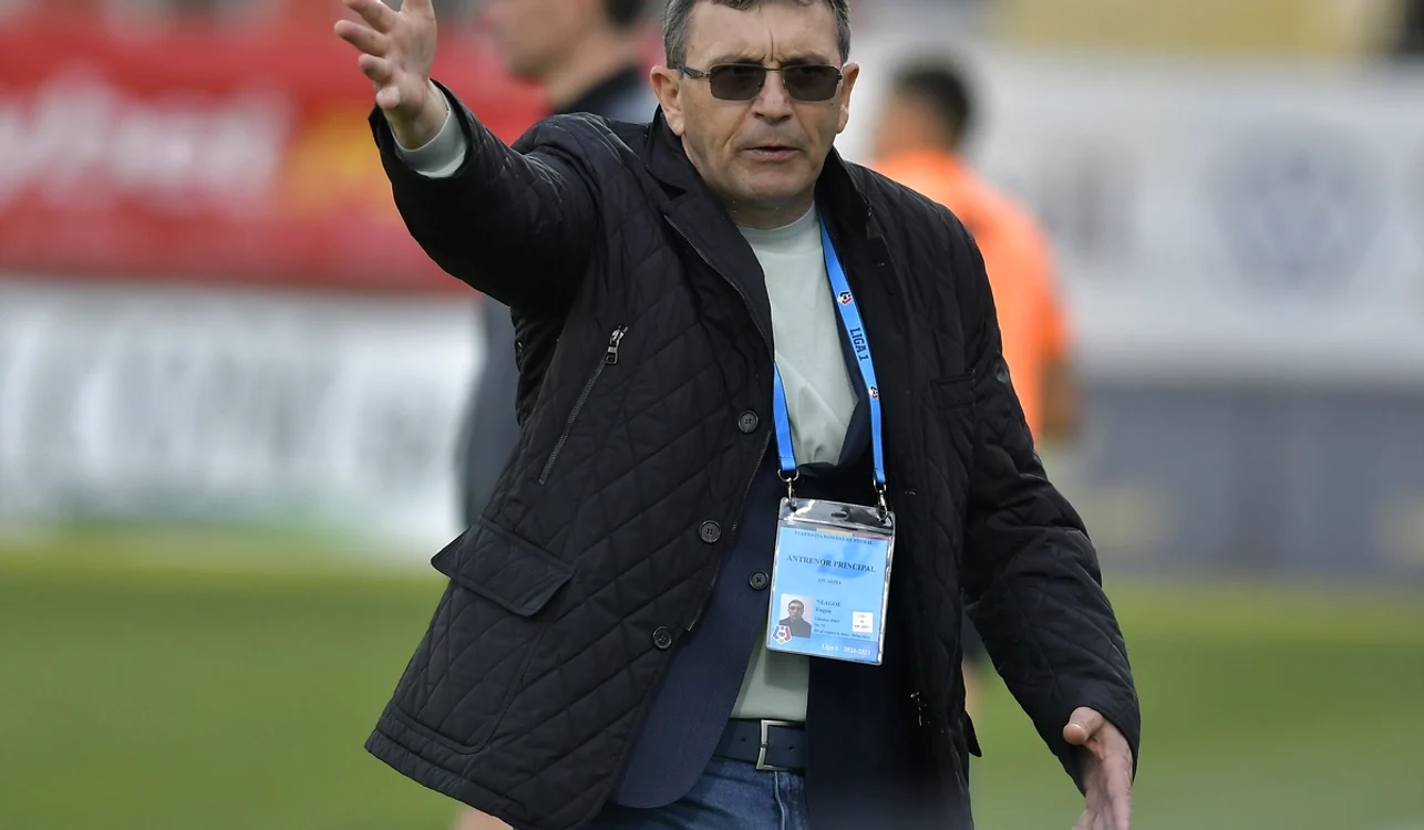 Neagoe nu va putea să stea pe banca Universității Craiova la primul meci oficial Foto: Sportpictures