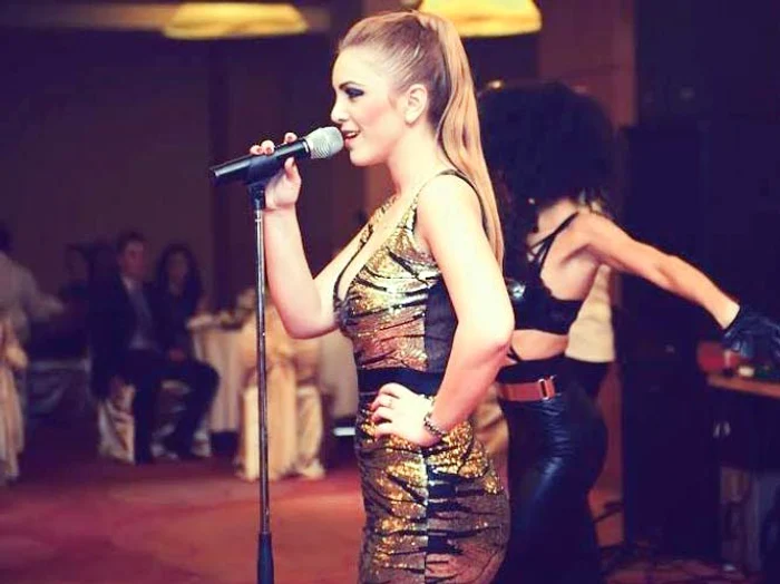 Florina, la una dintre reprezentațiile  artistice 