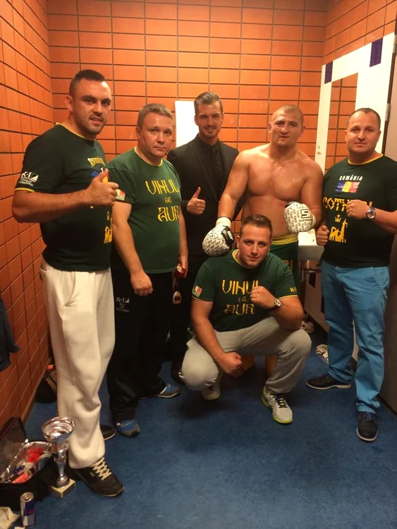 Cântăreţul a fost selectat să deschidă gala Superkombat World Grand Prix, organizată de Eduard Irimia în Olanda