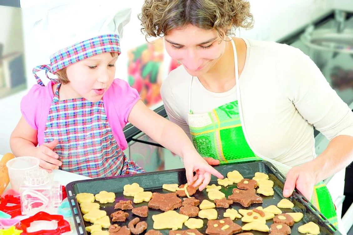 
    Mai citeşte în revista “Click!  pentru femei”: 7 5 exerciţii  pentru sănătatea ochilor 7 Aşa  treci mai uşor peste o despărţire (foto: shutterstock)  