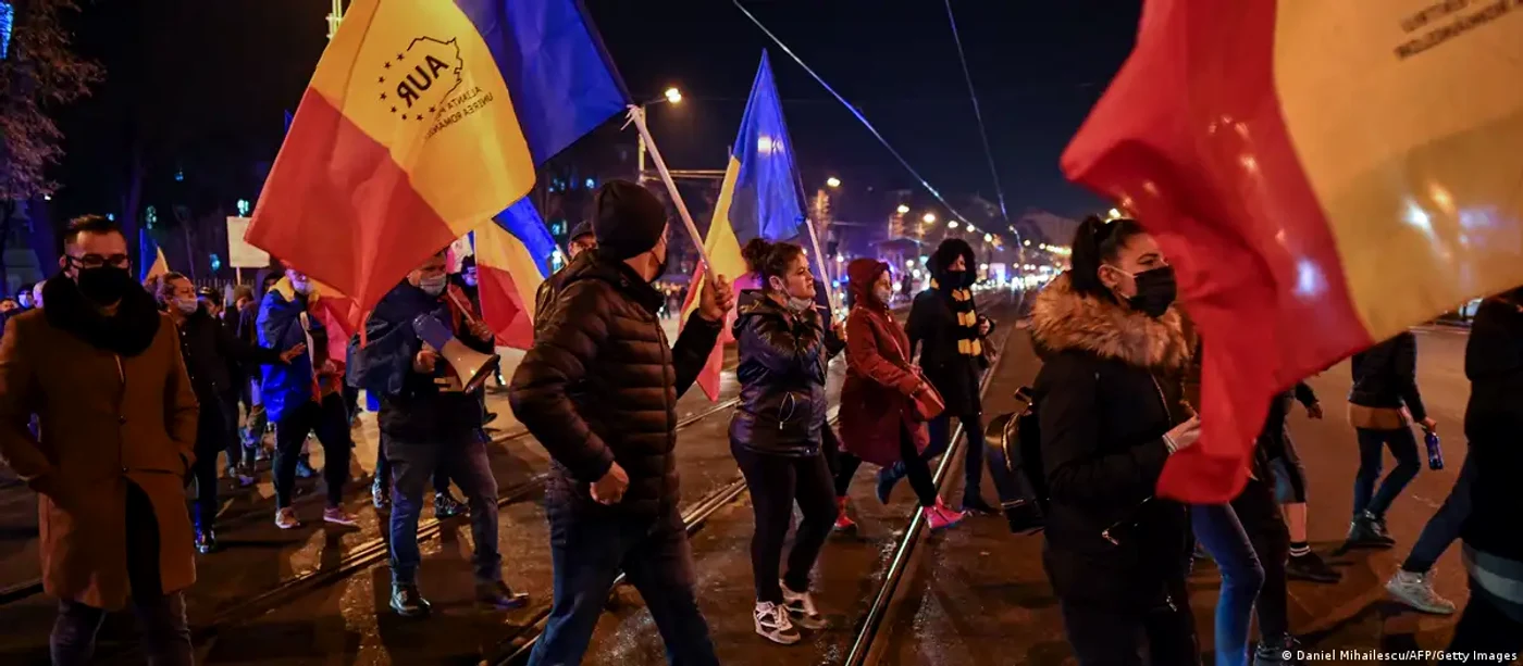 Simpatizanți ai AUR la un protest în 2021 în București