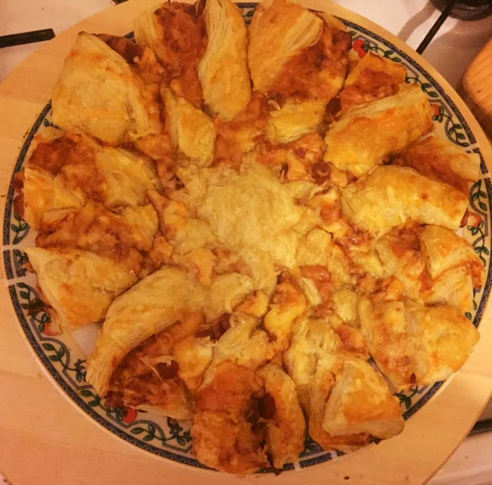 Aşa arată pizza răsucită după reţeta Doiniţei Oancea