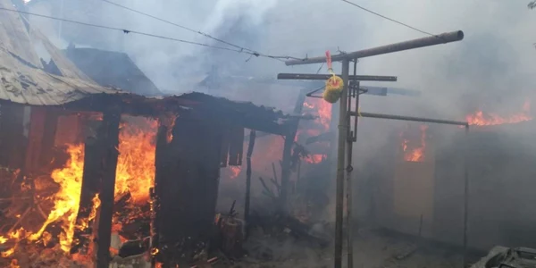 incendiu pompieri casa Galati 3