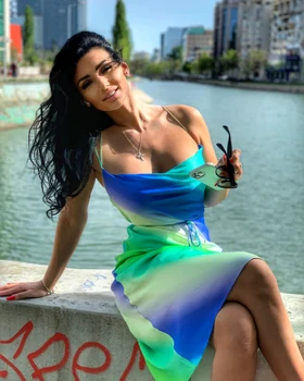 Mihaela Evi, cea mai sexy antrenoare de handbal  Foto Facebook (12) jpg