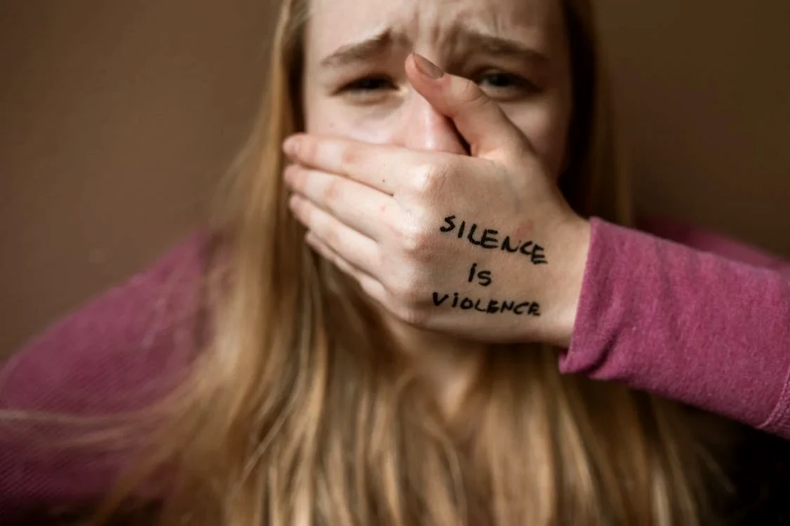 Vedete care au fost violate / foto: Pexels