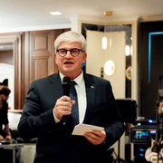 Ambasadorul Poloniei în România, Paweł Soloch