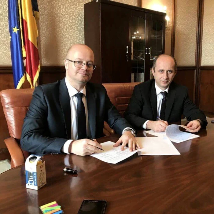 Primarul Kereskenyi Gabor alături de secretarul de stat Adrian Gâdea - foto: primaria Satu Mare