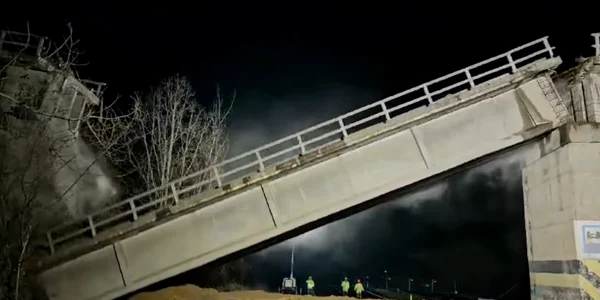Pod demolat, DN 1.  FOTO CFR Infrastructură 