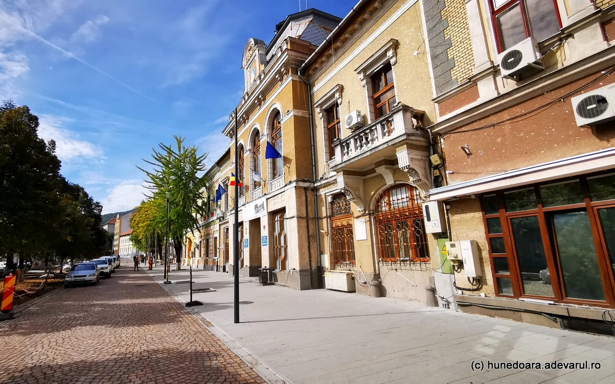 Funcționari din Primăria Deva au fost judecați pentru corupție. Foto: Daniel Guță