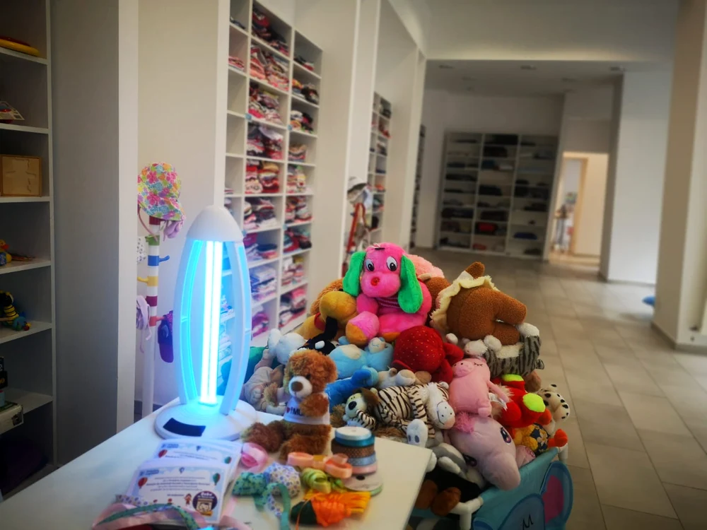 Toate produsele primite de la donatori sunt spălate, dezinfectate, ținute jumătate de oră la lampa cu ultraviolete
