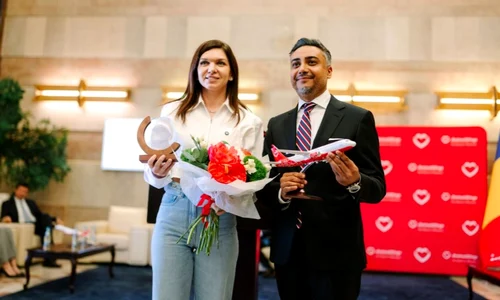 Simona Halep la semnarea parteneriatului jpg