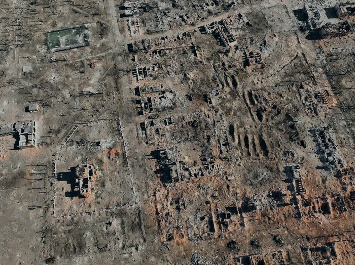 Încă se duc lupte pentru aceste ruine din Volciansk/ FOTO: Getty Images