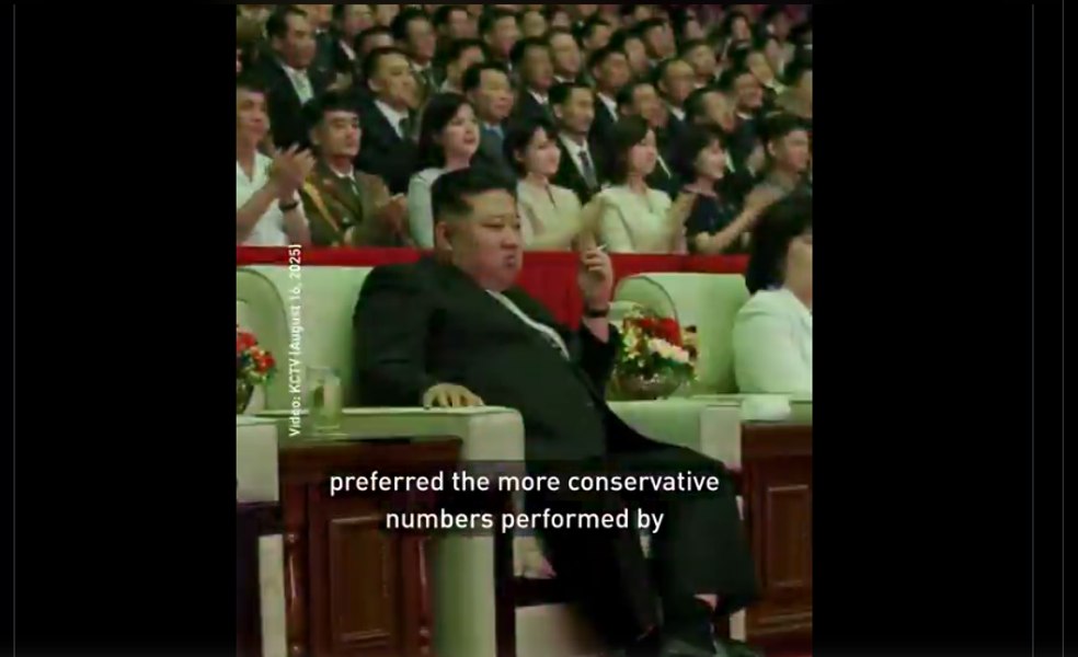 Reacția lui Kim Jong-un la spectacolul unui cântărețul pro-Putin cu blugi mulați și cruce la gât 