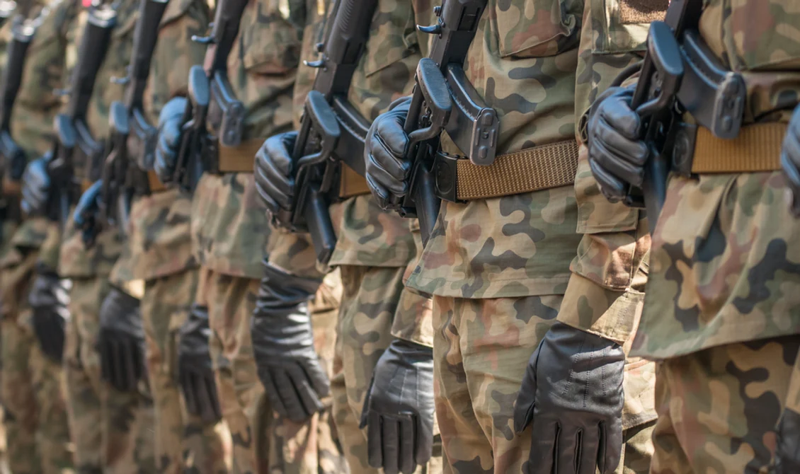 Serviciu militar obligatoriu pentru femei FOTO: Arhivă
