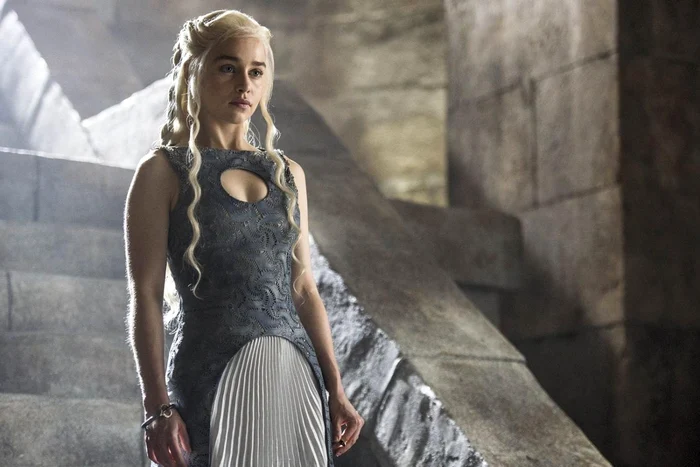 Emilia Clarke, în rolul Prinţesei Daenerys din „Game of Thrones“ FOTO HBO