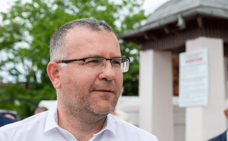 Prefectul Buzăului cere împuşcarea a doi urşi, în zona Nehoiu. Ce-i răspunde Ministerul Mediului