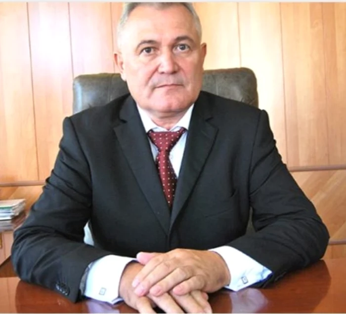 
    Primarul oraşului Haţeg, depistat cu coronavirusFoto: Facebook  