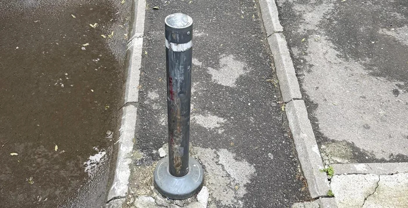 O postare virală a reaprins dezbaterea despre haosul urban din București