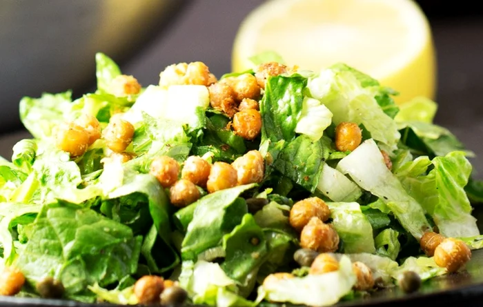 Salata Caesar ca la restaurant / foto: arhiva Click!