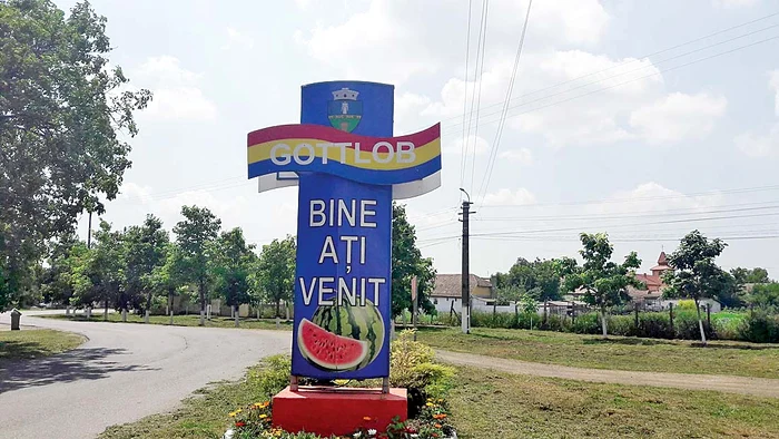 “Lubeniţa de Gottlob” este marcă înregistrată, motiv pentru care e desenată chiar pe panoul de la intrarea în localitate
