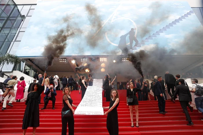 Protestul de la Cannes, din seara zilei de 22 mai. Foto: EPA - EFE