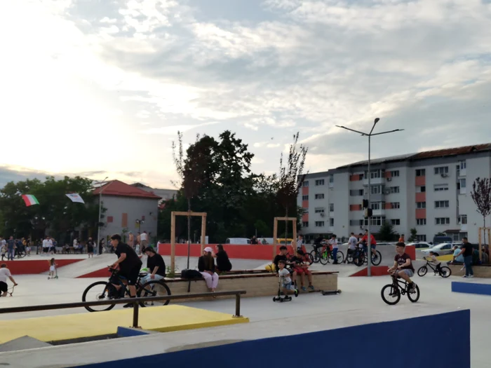 Skatepark-ul are patru zone, fiind potrivit inclusiv pentru începători FOTO: A.M.