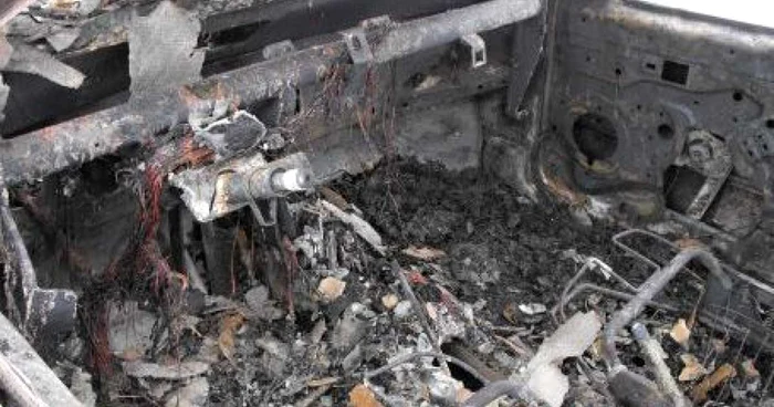 Cauza probabilă de incendiu a fost efectul termic al unei sobe