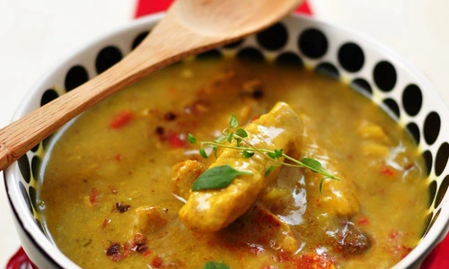 ciorba cu aripioare de pui si curry jpeg