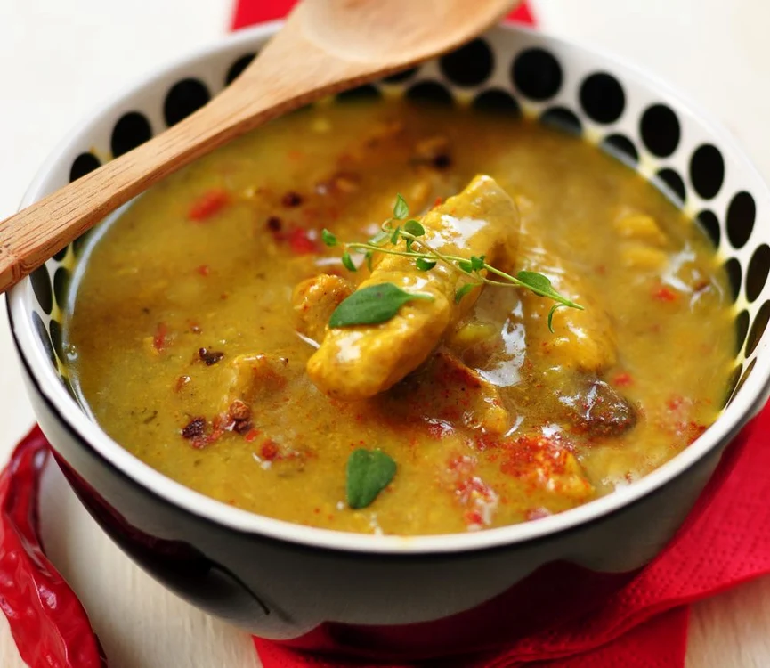 ciorba cu aripioare de pui si curry jpeg