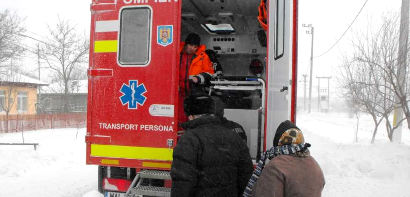 Femeia a fost adusă la spital împreună cu alţi doi pacienţi