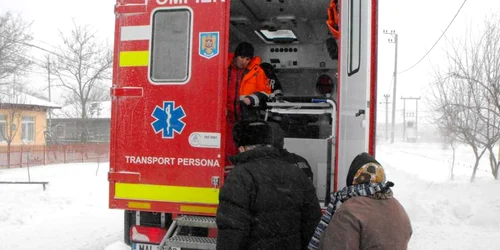 Femeia a fost adusă la spital împreună cu alţi doi pacienţi