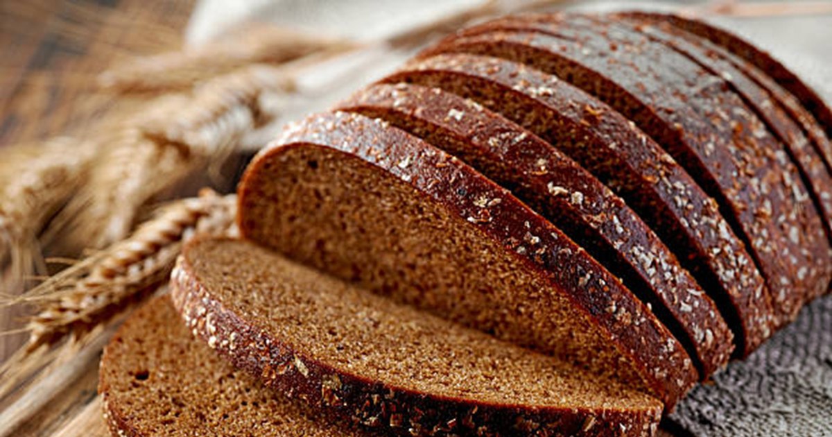 Best Bread for Healthy Aging and Blood Sugar Control, According to Dietitians