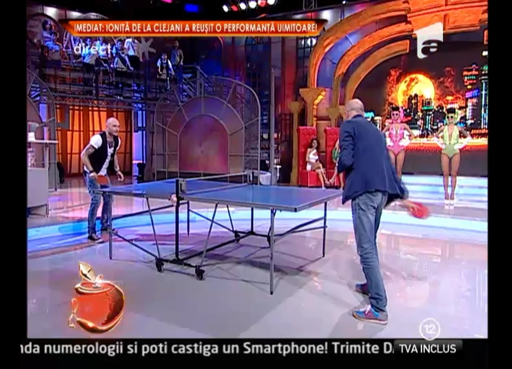 Capatos şi Bordea jucând ping-pong (captură Un show păcătos)