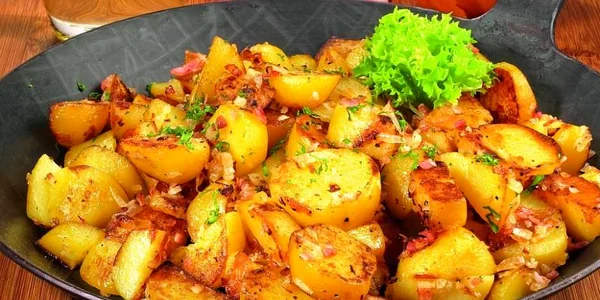 cartofi cu bacon la tigaie