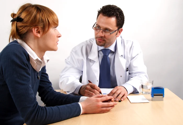 1 femeie doctor shutterstock 5235328 jpg jpeg