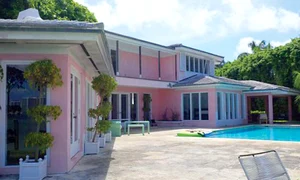 Aşa arăta în 2010 proprietatea celui mai temut traficant de droguri din lume jpeg