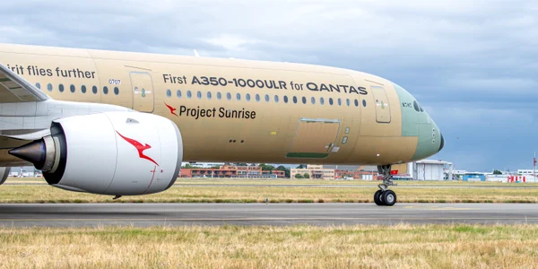 A350 1000ULR MSN707 Qantas First flight landing AI PHO 0383 08 019 jpg