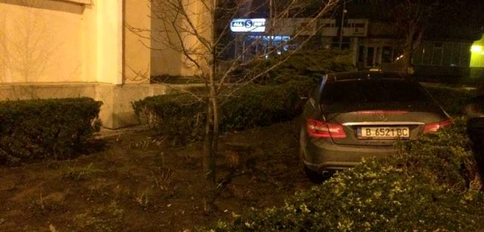 Maşina lui Gabriel Stoica, abandonată după accident FOTO Sabina Ghiorghe