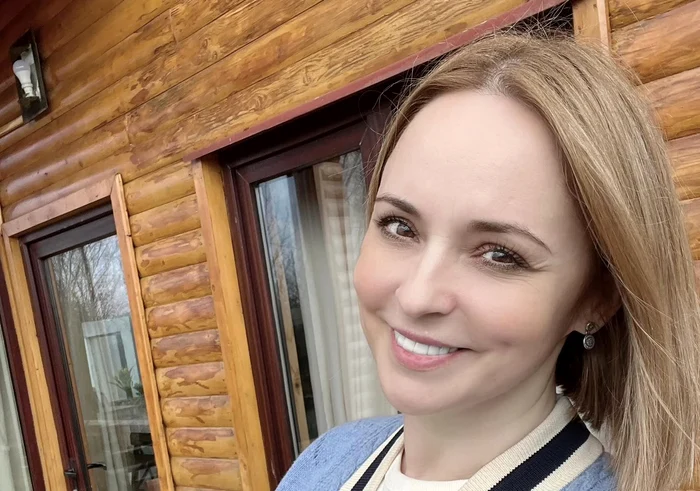 Andreea Marin merge des la casa sa de vacanță FOTO: Facebook/Andreea Marin